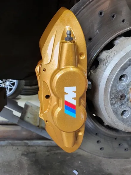 BMW M4차량 캘리퍼 우레탄도색 로즈골드 색상 / 안성, 평택, 오산