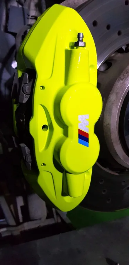 BMW M2 캘리퍼 우레탄도색 형광색으로. / 안성, 평택, 오산