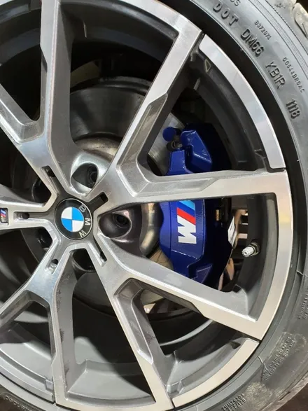 bmw G30 5시리즈 머스탱 캘리퍼 도색. / 안성, 평택, 오산