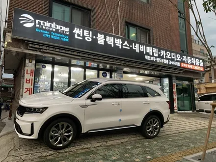 기아 쏘렌토MQ4 레인보우V90 썬팅 신차검수 신차패키지시공은 노원구 동대문구 성북구 오로라자동차용품에서 깔끔한시공 :-)