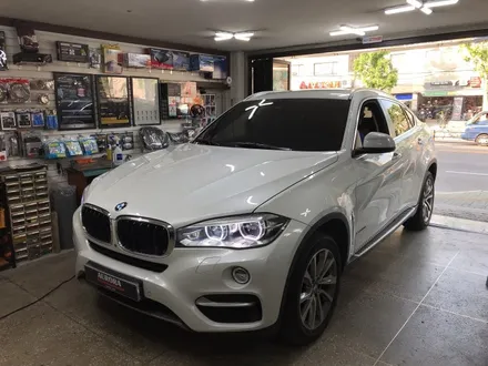 BMW X6 (F16)  성북 노원구 공릉동썬팅 오로라 레인보우 i55 전면 시공이야기 :D