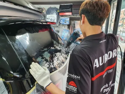 카니발 하이리무진 재시공 썬팅은 동대문구 노원구 성북구 석관동 오로라자동차용품 레인보우 V70 전체 재 시공 열선 완벽시공 이야기 :-)