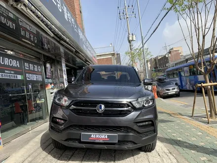 렉스턴스포츠 레인보우 i55 프리미엄썬팅 노원구 성북구 동대문구 썬팅은 오로라자동차용품