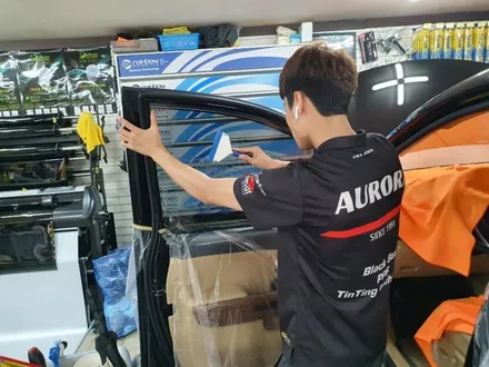 카니발 하이리무진 재시공 썬팅은 동대문구 노원구 성북구 석관동 오로라자동차용품 레인보우 V70 전체 재 시공 열선 완벽시공 이야기 :-)