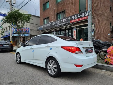 현대 엑센트 썬팅(틴팅) 레인보우 i90 측,후면 재시공 후기 / 노원구 오로라카샵