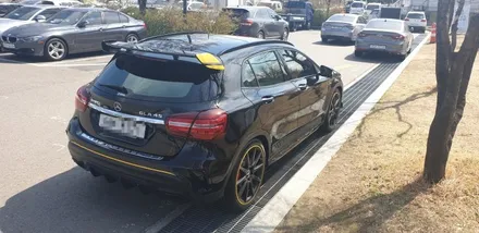벤츠 GLA 45 AMG 한정판 성북구 썬팅 오로라 레인보우 V70 전체 시공이야기 :-)