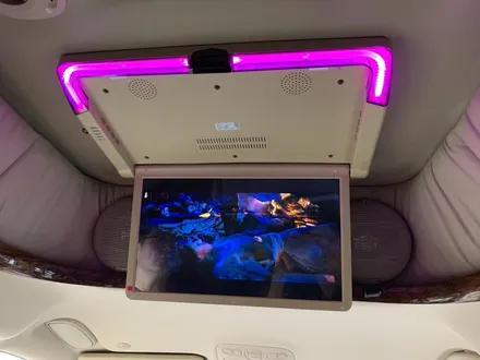기아 카니발 비클시네마 VC173AD 레인보우 천정모니터 노원구 동대문구 성북구 오로라자동차용품에서 장착해보세요 :-)