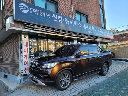 렉스턴스포츠 레인보우 i90 썬팅