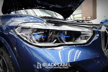 BMW X5 필요한 부위에만 쏙쏙~ PPF 시공으로 편안한 관리를 해보세요. 본넷, 실내, 전면 하이그로시, 생활보호패키지, 도어스텝 PPF 시공. 하남PPF 블랙라벨. / 하남 초일동