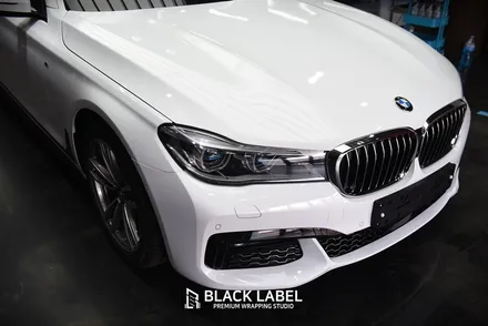2016 BMW G11 740d 에이버리 유광 화이트 전체랩핑, 사이드스컷 M퍼포먼스 데칼 시공했어요. / 하남랩핑, 하남PPF 시공전문 블랙라벨 / 하남 초일동