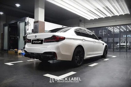 BMW G30 520d 3M 사틴화이트펄 전체랩핑, 블랙PPF 루프스킨, 윈도우몰딩 크롬죽이기, 카본블랙 실내랩핑 시공 / 하남랩핑, 하남PPF 시공전문 블랙라벨 / 하남 초일동
