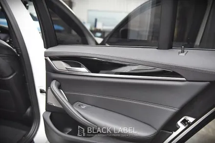 BMW 530e 카본블랙 실내랩핑 / 하남실내랩핑 블랙라벨 / 하남 초일동