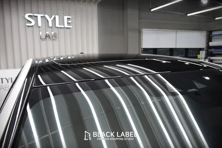 BMW G30 520d 3M 사틴화이트펄 전체랩핑, 블랙PPF 루프스킨, 윈도우몰딩 크롬죽이기, 카본블랙 실내랩핑 시공 / 하남랩핑, 하남PPF 시공전문 블랙라벨 / 하남 초일동
