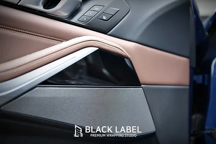 BMW X5 필요한 부위에만 쏙쏙~ PPF 시공으로 편안한 관리를 해보세요. 본넷, 실내, 전면 하이그로시, 생활보호패키지, 도어스텝 PPF 시공. 하남PPF 블랙라벨. / 하남 초일동