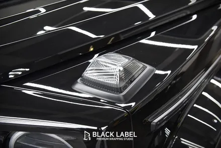 벤츠 G63 AMG(G바겐)  블랙 엠블럼, 헤드라이트와 앞휀더 턴시그널 교체 및 스페어 커버 크롬죽이기, 사이드스텝 크롬죽이기 / 하남랩핑, 하남PPF 시공전문점 블랙라벨 / 하남 초일동