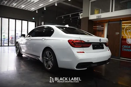 2016 BMW G11 740d 에이버리 유광 화이트 전체랩핑, 사이드스컷 M퍼포먼스 데칼 시공했어요. / 하남랩핑, 하남PPF 시공전문 블랙라벨 / 하남 초일동