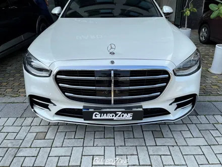 벤츠 S350 사고 수리 후 에이버리 화이트펄 랩핑 재시공, 위례 자동차랩핑 가드존 / 성남시 수정구 창곡동