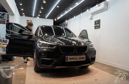 BMW X1 F48 편의성과 성능 모두 갖춘 현실적인 카오디오 튜닝 방법 안내 Feat 15in 안드로이드 올인원 포칼 스피커 아이나비 퀀텀3 블랙박스 설치