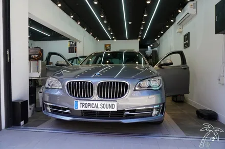 BMW F01 7시리즈 크래파스 냄새 제거와 안드로이드 올인원 BSA 후측방 경보기 설치 등 중고차 구매 시 꼭 필요한 튜닝만 하세요 정답입니다