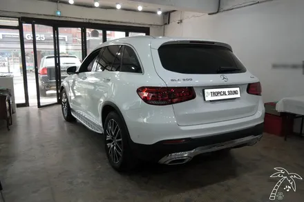 벤츠 2020 GLC 10.25인치 와이드 순정 모니터에 국산 M2C200a 안드로이드 설치하기