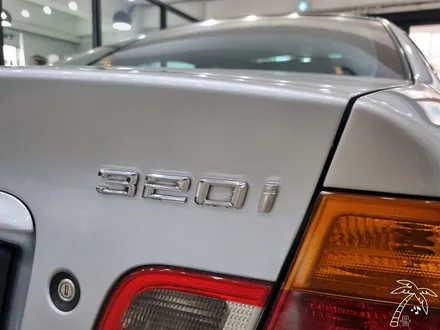 BMW E46 카오디오 스피커 고장 소리 안나오는 경우 점검 및 해결방법에 대해