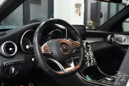 벤츠 C63 amg 카오디오 튜닝 터치 무선으로 안드로이드오토 애플카플레이 사용에 스피커 DSP amp 설치 합리적인 사운드 업그레이드 방법 안내