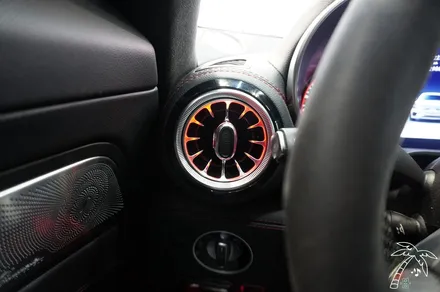 벤츠 AMG GT 안드로이드오토 설치와 터빈형 송풍구 엠비언트 풋등시공 완료