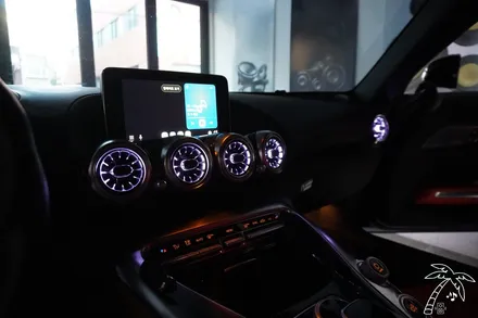 벤츠 AMG GT 앰비언트 라이트 터빈 송풍구와 애플카플레이 안드로이드오토 설치로 편의기능 드레스업 튜닝 다이나믹한 실내 만들기!