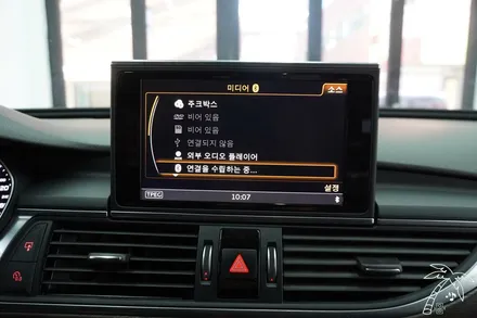 아우디 A6 애플카플레이 안드로이드 오토 설치 카오디오 튜닝으로 편의기능 업그레이드 가능해요~조금더 욕심부리자면 고성능 센터 스피커 튜닝까지!