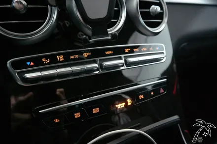 벤츠 2020 GLC 10.25인치 와이드 순정 모니터에 국산 M2C200a 안드로이드 설치하기