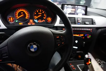 BMW 3시리즈 투어링 안드로이드 올인원 설치와 카오디오 스피커 튜닝에 대해