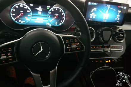 벤츠 2020 GLC 10.25인치 와이드 순정 모니터에 국산 M2C200a 안드로이드 설치하기