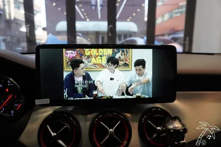 벤츠 GLA 카오디오 튜닝 KC 인증 안드로이드 올인원과 스피커 설치 합리적인 가격 편의성&사운드 업그레이드로 인기 많습니다