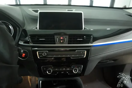 2022 BMW X1 유무선 안드로이드오토 애플카플레이 설치 성능 내구성 최고 국산인터페이스 사용