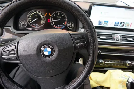 BMW 7시리즈 12.3인치 안드로이드 올인원 설치 자동차 모니터로 4G 인터넷 사용하기