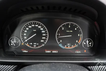 BMW F10 5시리즈 한물갔다? 아직입니다. 15in 안드로이드 올인원 설치로 새차만들기 대화면으로 유튜브 넷플릭스 tmap 카카오내비 네이버지도 사용