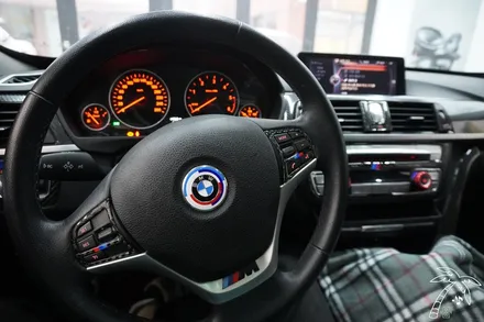 BMW 3GT F34 카오디오 튜닝10.25in 애플카플레이 안드로이드오토 모니터 설치로 기능 업그레이드에 드레스업 튜닝까지 feat. 티맵 카카오내비 네이버지도 사용 가능