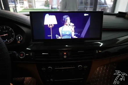 BMW X6 15.8인치 대화면 안드로이드 올인원 설치와 F16 순정 터치 동작 TEST! 기존 14.9인치랑은 정말 많은것이 달라요