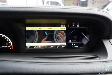W216 벤츠 CL63 AMG 안드로이드 올인원 카오디오 튜닝으로 편의기능 업그레이드 안드로이드오토 애플카플레이 무선 터치로 이용 가능합니다