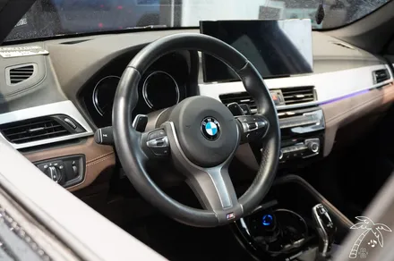 2021 BMW X1 15.8인치 고성능 대화면 안드로이드 올인원 3D 어라운드뷰 설치와 CAR eye 3.0 Pro BMW 정품 신형 블랙박스 장착기