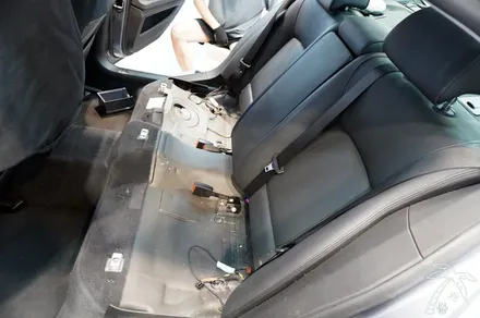 BMW F01 7시리즈 크래파스 냄새 제거와 안드로이드 올인원 BSA 후측방 경보기 설치 등 중고차 구매 시 꼭 필요한 튜닝만 하세요 정답입니다