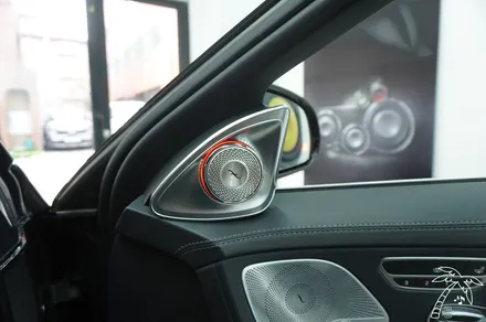 벤츠 AMG GT 안드로이드오토 설치와 터빈형 송풍구 엠비언트 풋등시공 완료