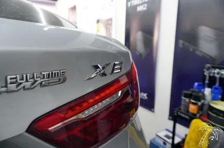 BMW X6 15.8인치 대화면 안드로이드 올인원 설치와 F16 순정 터치 동작 TEST! 기존 14.9인치랑은 정말 많은것이 달라요
