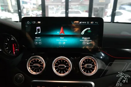 벤츠 GLA 45 AMG 안드로이드 올인원 모니터 설치로 Tmap 유튜브 넷플릭스 보기