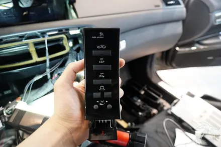 W216 벤츠 CL63 AMG 안드로이드 올인원 카오디오 튜닝으로 편의기능 업그레이드 안드로이드오토 애플카플레이 무선 터치로 이용 가능합니다