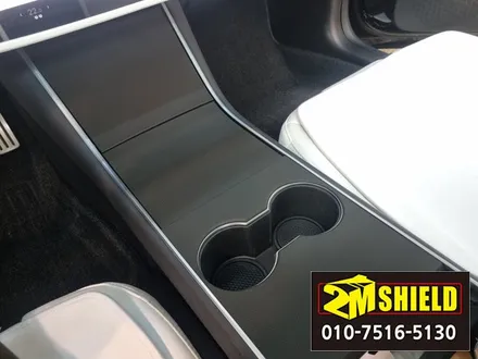 부산 테슬라 모델3 실내랩핑 매트릭스 블랙으로 / 부산 사상구