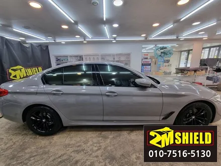 5시리즈 bmw 520d 애쉬그레이 전체 랩핑 잘 어울려요 / 부산 사상구