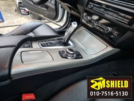 BMW 5시리즈 F바디 실내랩핑 브러쉬드 티타늄 / 부산 사상구