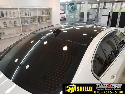BMW 5시리즈 F10 오래된 루프스킨 제거 및 재시공 / 부산 사상구