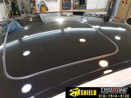 BMW 5시리즈 F10 오래된 루프스킨 제거 및 재시공 / 부산 사상구